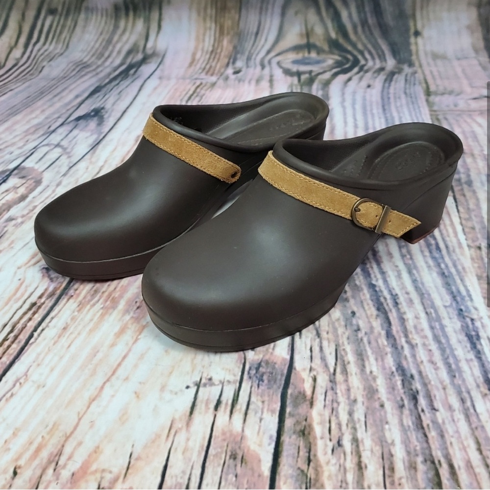 Crocs Sarah Clog Mule Heel Suede Buckle Accent